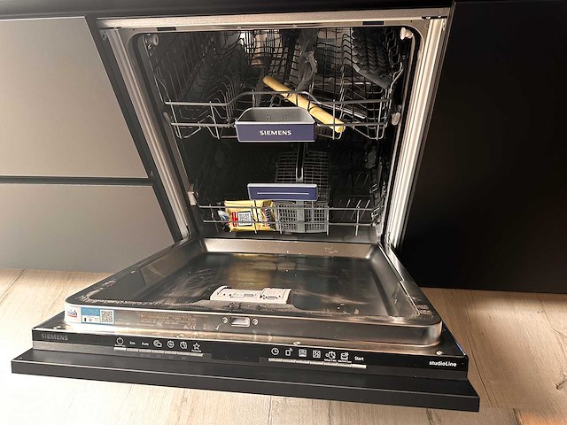 Häcker topsoft mat zwart eiland keuken - afbeelding 31 van  31