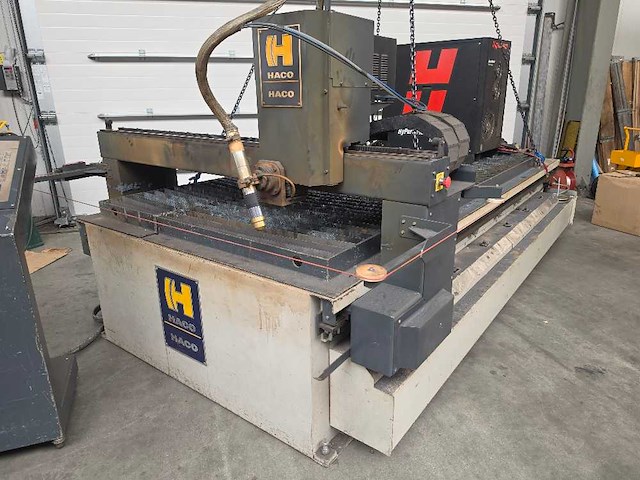 Haco - 2013 - kompakt 3015 - plasmasnijmachine - afbeelding 12 van  20
