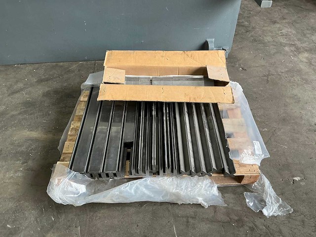 Haco - ppm 36100, 3600mm x 100t - press brake - 2011 - afbeelding 5 van  15