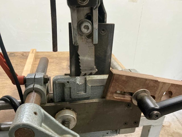 Haffner kf415 gatensteekmachine - afbeelding 4 van  7