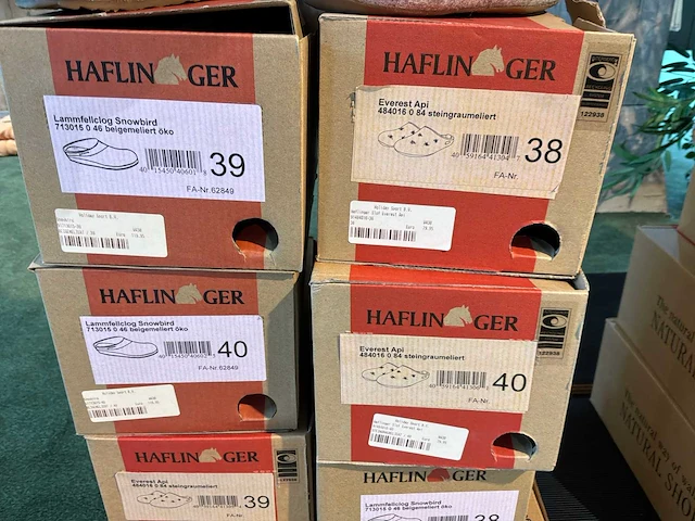 Haflinger pantoffels (8x) - afbeelding 2 van  3