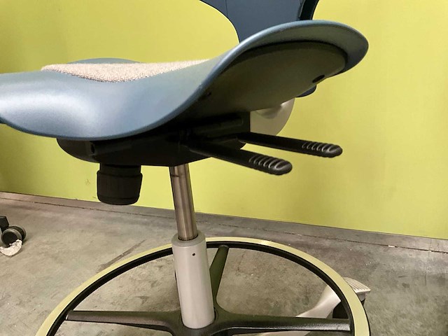 Häg capisco kruk ergonomisch (2x) - afbeelding 8 van  8