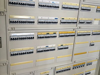 Hager spanning kast met inhoud, hager - afbeelding 5 van  6