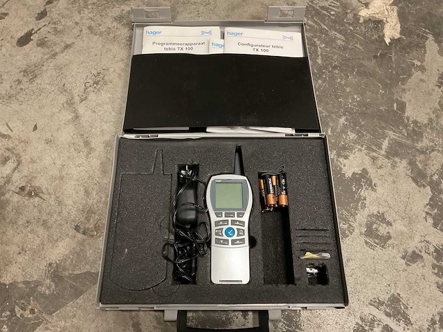 Hager tebis tx100 programmeerapparaat - afbeelding 1 van  2