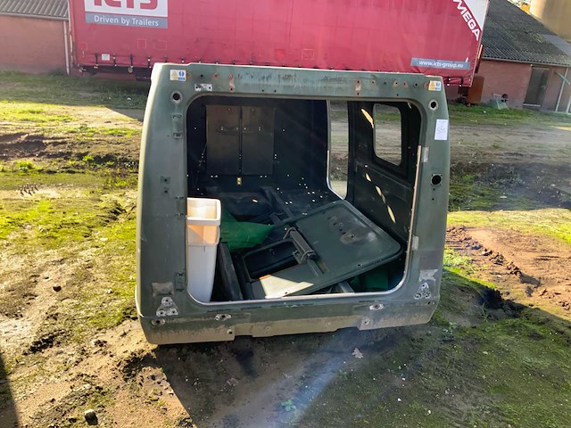 Hägglunds bandvagn polyester opbouw - afbeelding 3 van  4