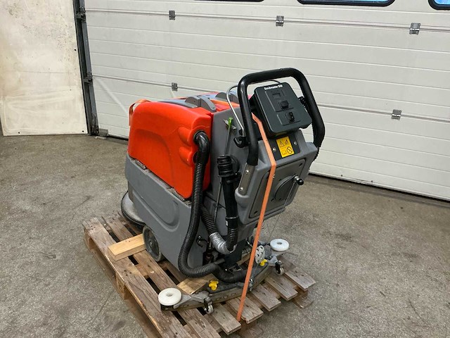 Hago scrubmaster b30 vloerreiniger - afbeelding 1 van  6