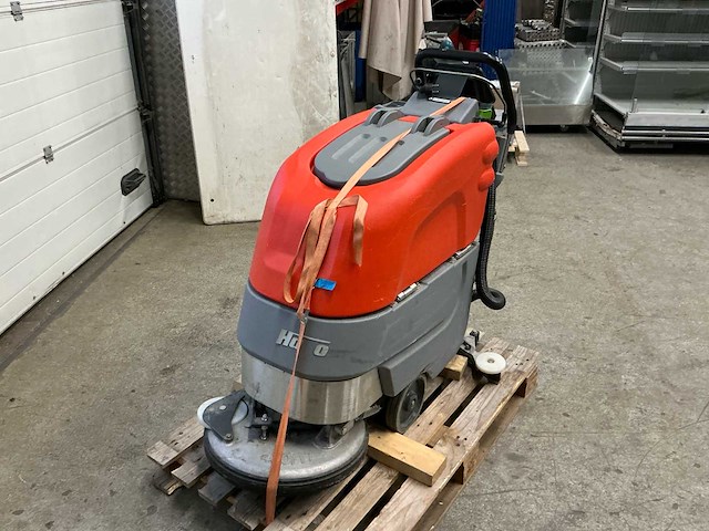 Hago scrubmaster b30 vloerreiniger - afbeelding 4 van  6