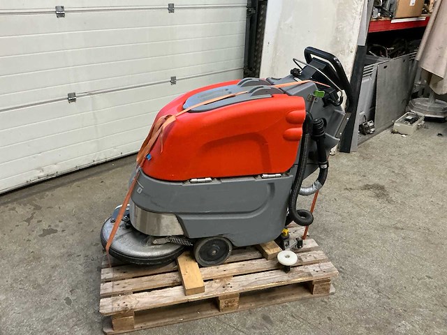 Hago scrubmaster b30 vloerreiniger - afbeelding 5 van  6