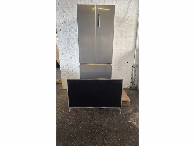 Haier hfr5719enmg koel-vriescombinatie- lg tv - afbeelding 3 van  3