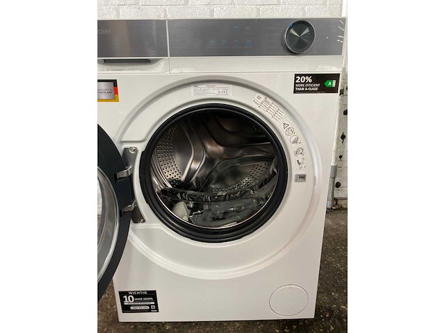 Haier hw80-bp1427637t wasmachine voorlader 8 kg 1400 rpm wit duits display - afbeelding 6 van  7