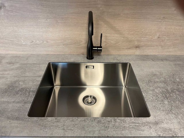 Hailo dispensa vvs-x eilandkeuken met inbouwapparatuur - afbeelding 25 van  25