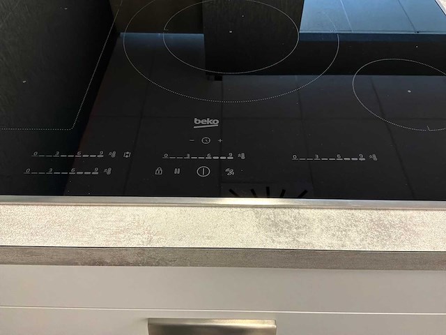 Hailo dispensa vvs-x eilandkeuken met inbouwapparatuur - afbeelding 7 van  25