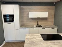 Hailo dispensa vvs-x eilandkeuken met inbouwapparatuur - afbeelding 14 van  25