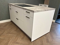 Hailo dispensa vvs-x eilandkeuken met inbouwapparatuur - afbeelding 17 van  25