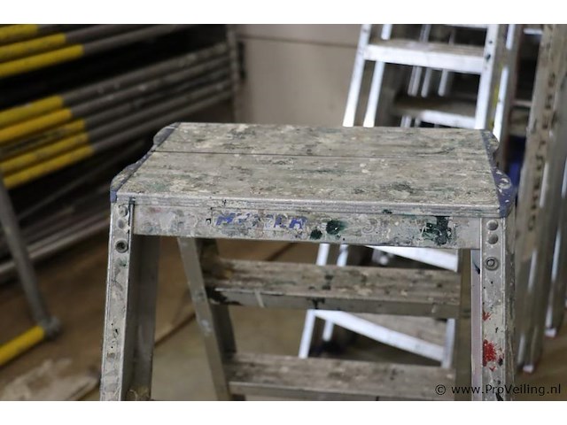 Hailo trapladder 2x4 sporten - afbeelding 4 van  5