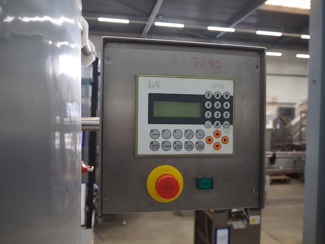 Hajek - afbeelding 7 van  19