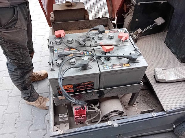 Hako - jonas - straatveegmachine - afbeelding 8 van  8