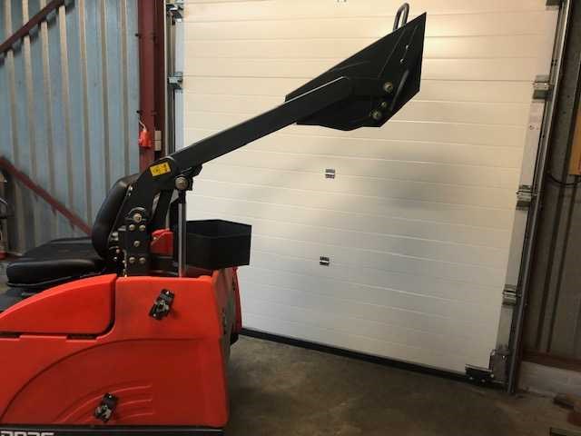 Hako - sweepmaster b980 rh - hooglosser bj.2015 veegmachine. - afbeelding 6 van  18