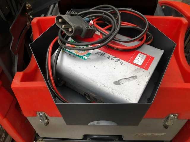 Hako - sweepmaster b980 rh - hooglosser bj.2015 veegmachine. - afbeelding 10 van  18