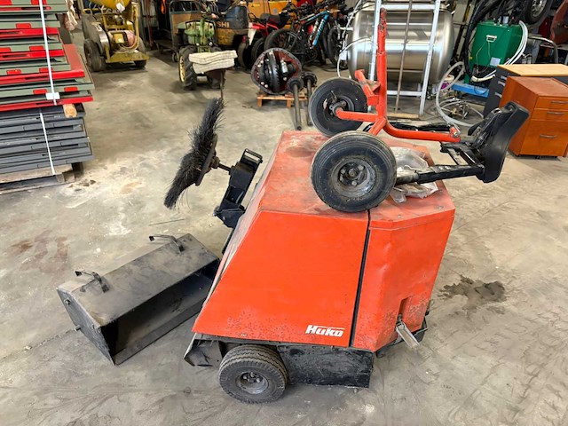 Hako - veegmachine - afbeelding 1 van  6