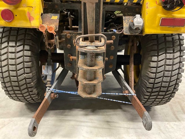 Hako 3800d hydrostatic oldtimer tractor - afbeelding 12 van  12