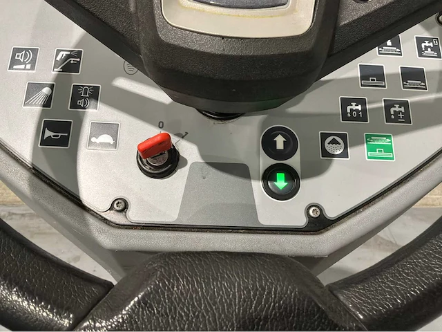 Hako b120 r schrubmaster zelfrijdende opzit schrob-zuigmachine - afbeelding 13 van  13