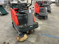Hako b980 rh zelfrijdende veegmachine - afbeelding 2 van  6