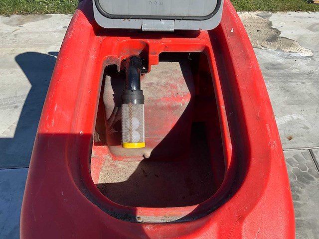 Hako hakomatic b70 cl vloerschrubber - afbeelding 5 van  8
