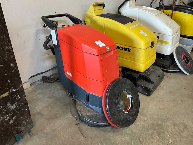 Hako hakomatic e/b 450/530 vloerreiniger - afbeelding 1 van  6