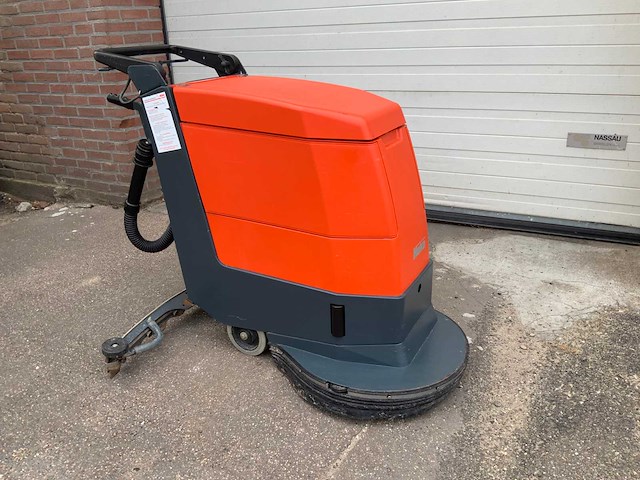 Hako hakomatic e/b 450/530 zelfrijdende veegmachine - afbeelding 1 van  8