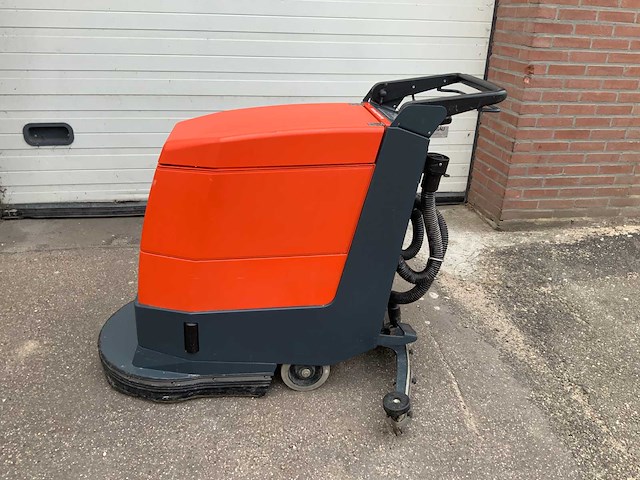 Hako hakomatic e/b 450/530 zelfrijdende veegmachine - afbeelding 5 van  8