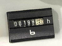 Hako jonas 900 e zelfrijdende opzitveegmachine accu’s 2023 199uur - afbeelding 11 van  12