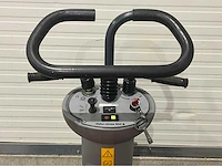 Hako jonas 900 e zelfrijdende opzitveegmachine accu’s 2023 - afbeelding 11 van  13