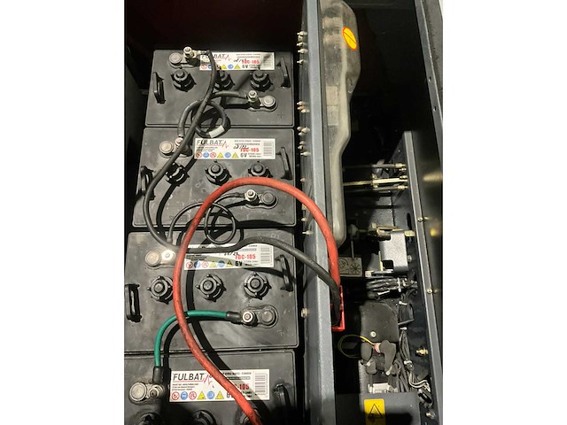 Hako powerboss 49 b opzit veeg/zuigmachine accu’s 2022 - afbeelding 5 van  13