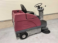 Hako powerboss 49 b opzit veeg/zuigmachine accu’s 2022 - afbeelding 6 van  13