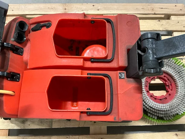 Hako scrubmaster e10 schrobmachine - afbeelding 3 van  4