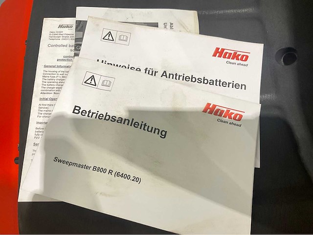 Hako sweepmaster - b800 r - accu’s 2023 - zelfrijdende opzitveeg-zuigmachine - afbeelding 5 van  14
