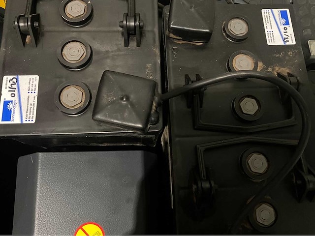 Hako sweepmaster - b800 r - accu’s 2023 - zelfrijdende opzitveeg-zuigmachine - afbeelding 6 van  14