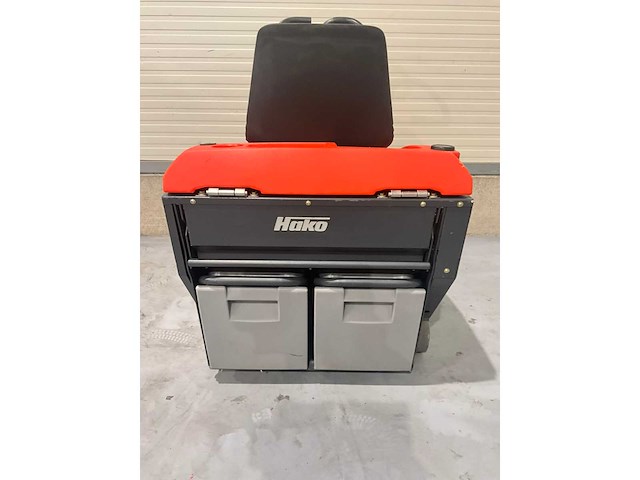 Hako sweepmaster - b800 r - accu’s 2023 - zelfrijdende opzitveeg-zuigmachine - afbeelding 12 van  14