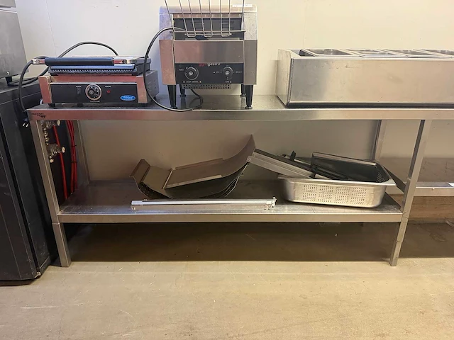 Hakvoort horeca - rvs werktafel - afbeelding 2 van  5