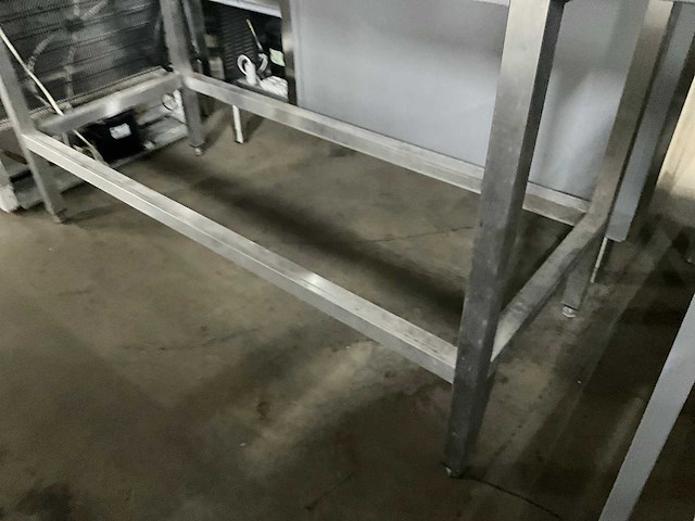 Hakvoort rvs aanvoertafel - afbeelding 5 van  6