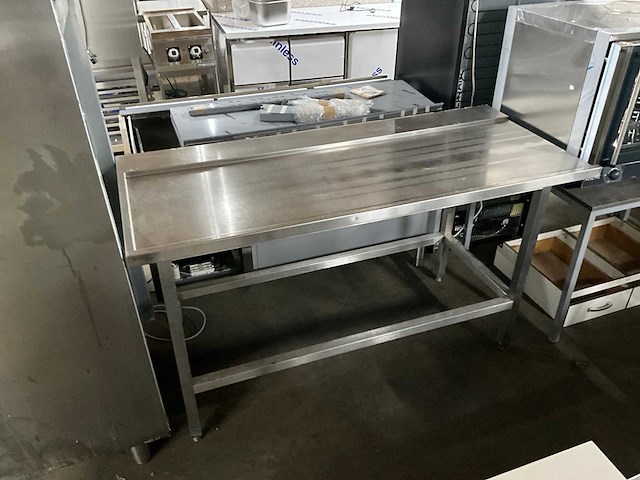 Hakvoort rvs aanvoertafel - afbeelding 1 van  6