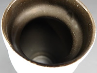 Haldensleben, vintage keramische vaas, witgroene rode stippen, oost-duitsland jaren 60-70 - afbeelding 4 van  5