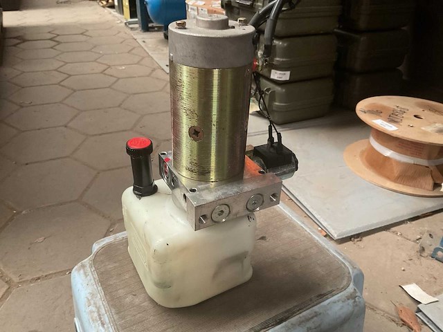 Haldex 24mg32-he hydraulische pompunit - afbeelding 1 van  1