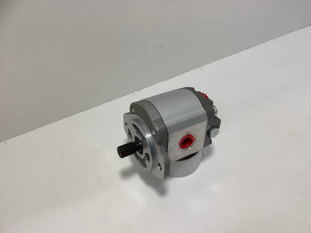 Haldex barnes / toro hydraulische tandwielpomp - toro 99-6104 - afbeelding 2 van  6