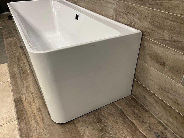 Half vrijstaand bad 180 x 80 cm - afbeelding 7 van  12