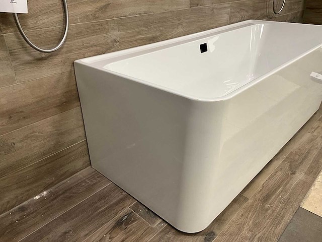 Half vrijstaand bad 180 x 80 cm - afbeelding 11 van  12