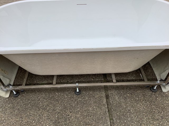 Half vrijstaand ligbad 180x80 cm, wit - afbeelding 7 van  9