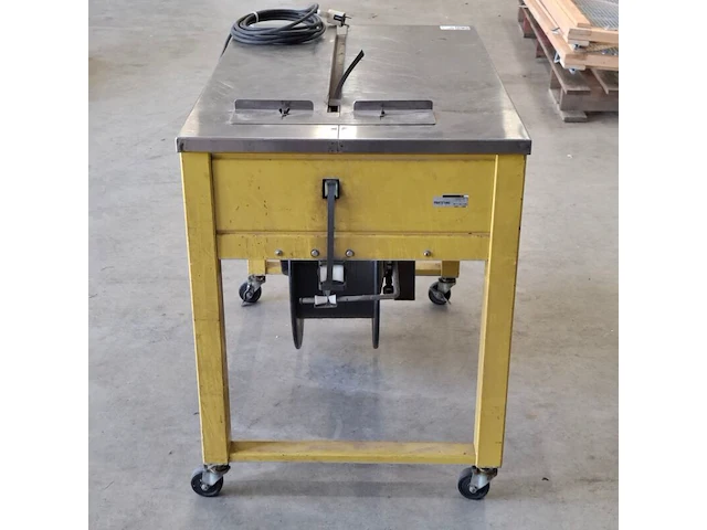Halfautomatische omsnoeringsmachine, jia-in - afbeelding 7 van  12