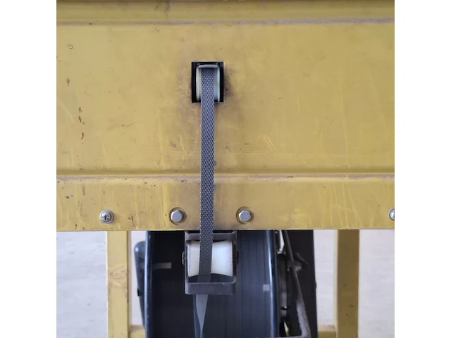 Halfautomatische omsnoeringsmachine, jia-in - afbeelding 9 van  12